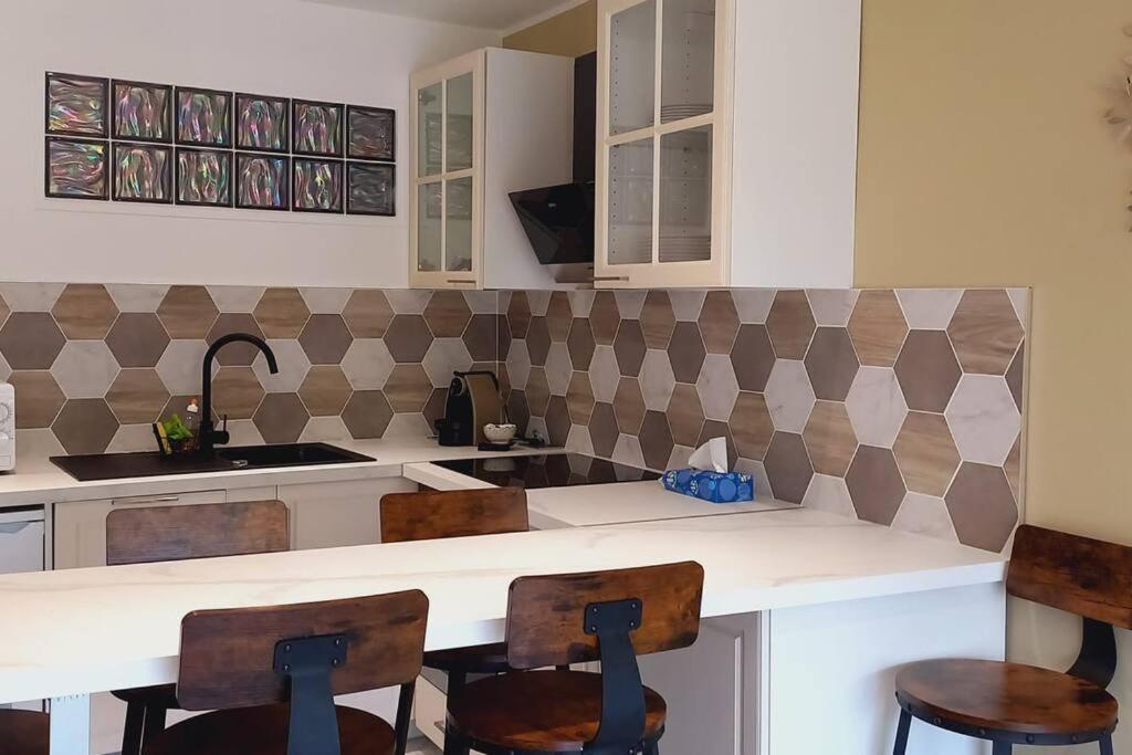 מנטון Immeuble Le Regency, Appartement 4 Pieces, 80 Metres De La Plage מראה חיצוני תמונה