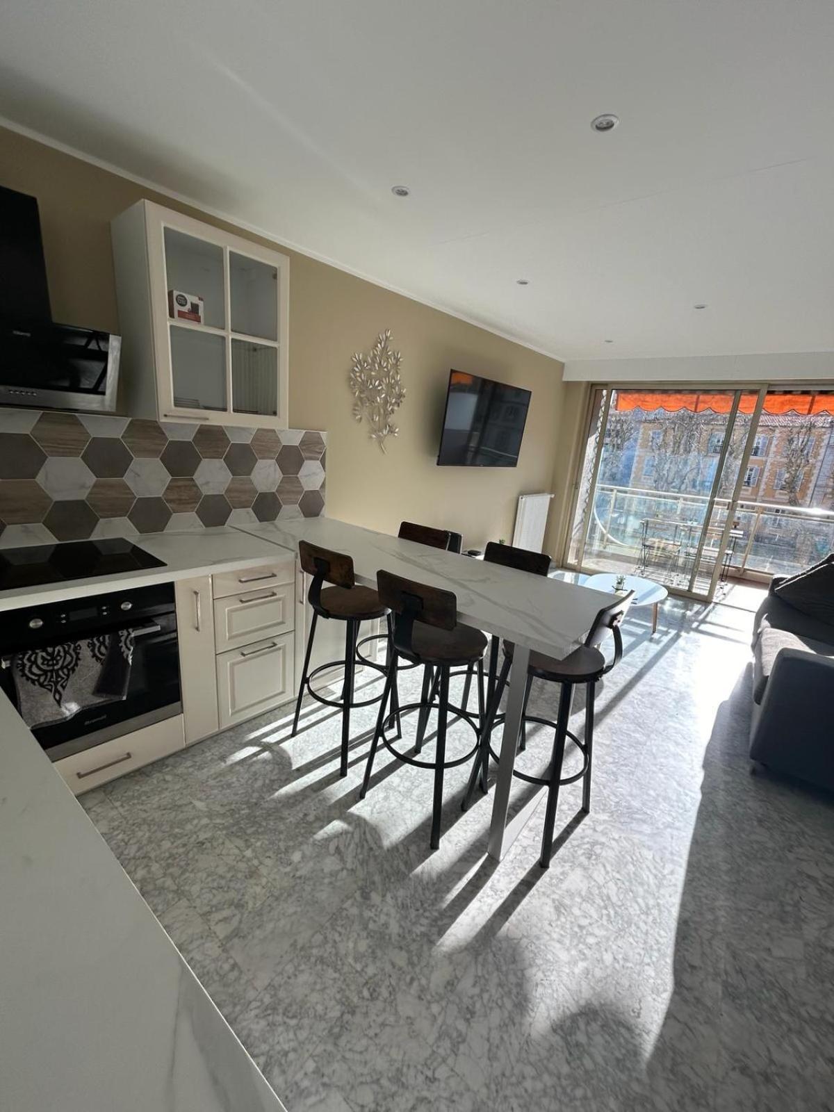 מנטון Immeuble Le Regency, Appartement 4 Pieces, 80 Metres De La Plage מראה חיצוני תמונה
