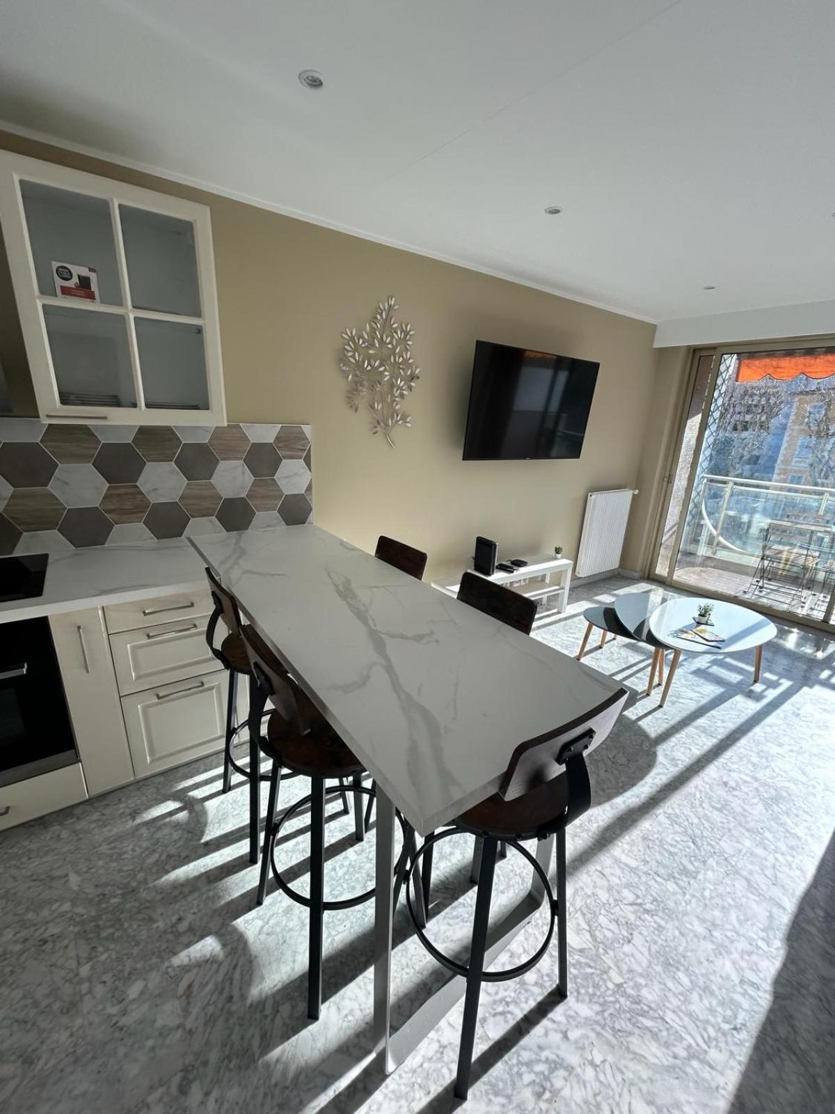 מנטון Immeuble Le Regency, Appartement 4 Pieces, 80 Metres De La Plage מראה חיצוני תמונה